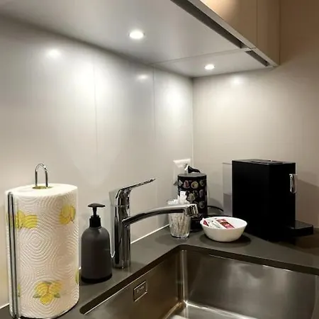 Apartment Five Stars Comfort Near The Lake Lugano
