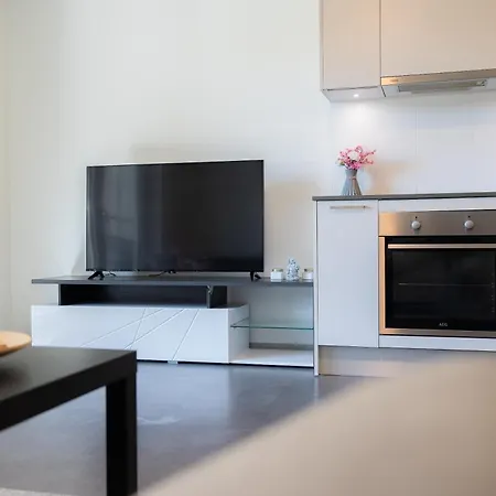 Five Stars Comfort Near The Lake *