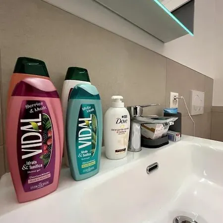 Five Stars Comfort Near The Апартаменти *