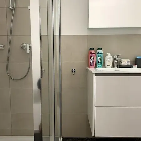 Five Stars Comfort Near The * Лугано