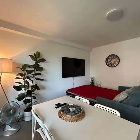 Five Stars Comfort Near The * Лугано