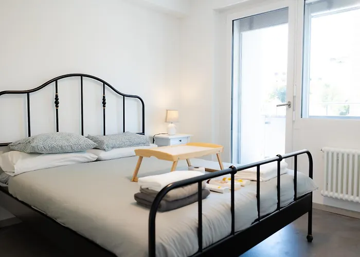 Five Stars Comfort Near The アパート ルガーノ