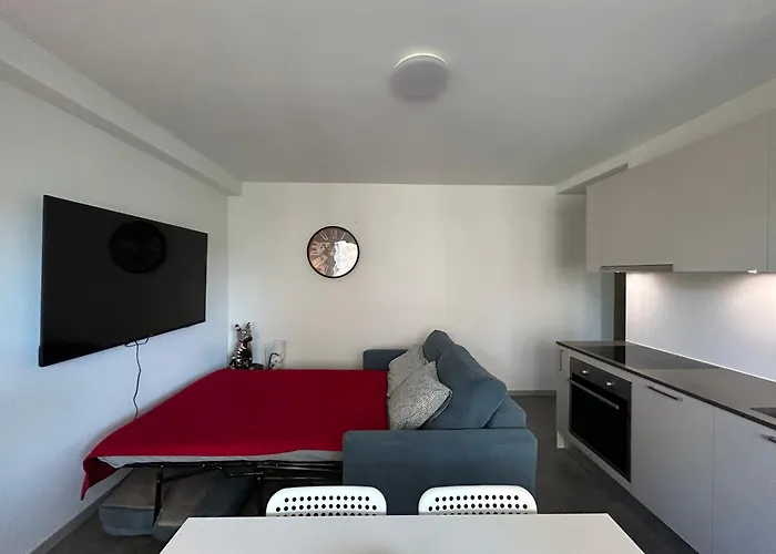 アパート Five Stars Comfort Near The *